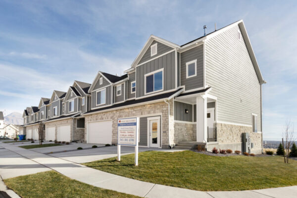 1911-09 Lehi Townhome Model

November 12, 2019

© 2019 / Meagan Larsen