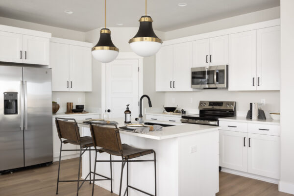 2601-03 Hidden Oaks Model Home in Herriman

Perry Homes