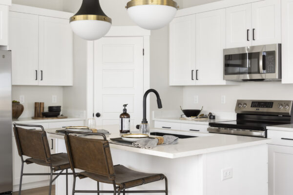 2601-03 Hidden Oaks Model Home in Herriman

Perry Homes