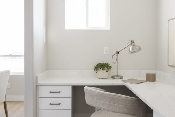 2601-03 Hidden Oaks Model Home in Herriman

Perry Homes