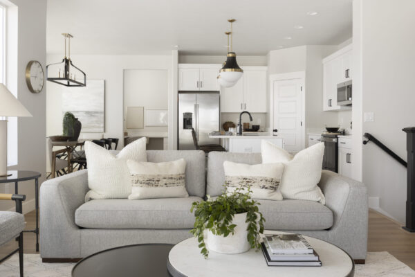 2601-03 Hidden Oaks Model Home in Herriman

Perry Homes