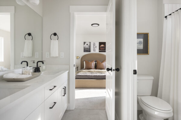 2601-03 Hidden Oaks Model Home in Herriman

Perry Homes